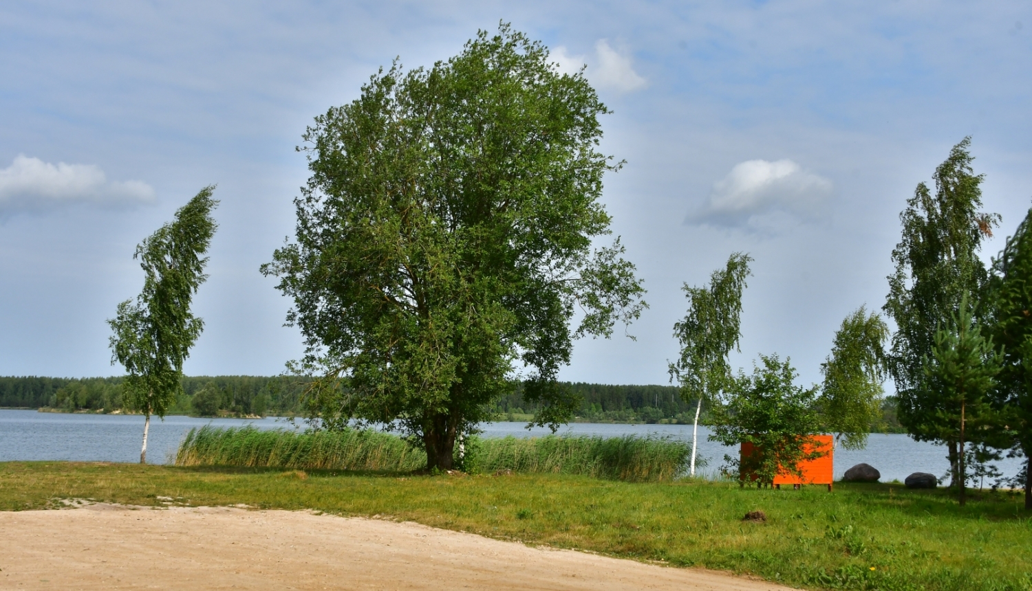 Labiekārtota Brodu pludmale Radžu ūdenskrātuvē