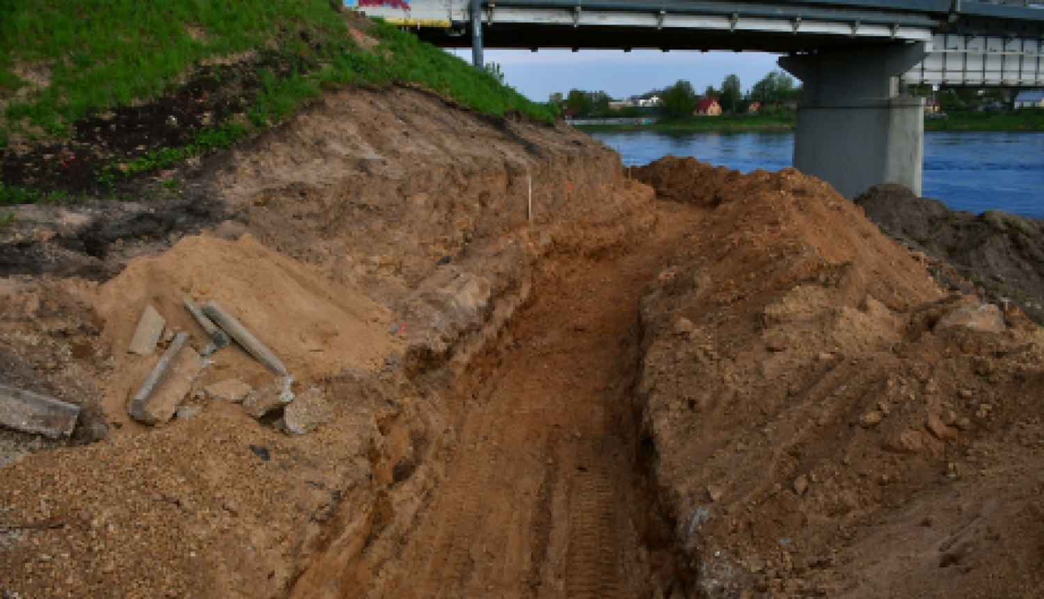 Turpinās Daugavas kreisā krasta aizsargdambju pārbūve